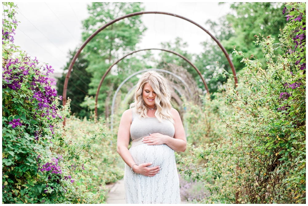 St. Charles Fabyan Forest Preserve Light and Airy Maternity Photographer